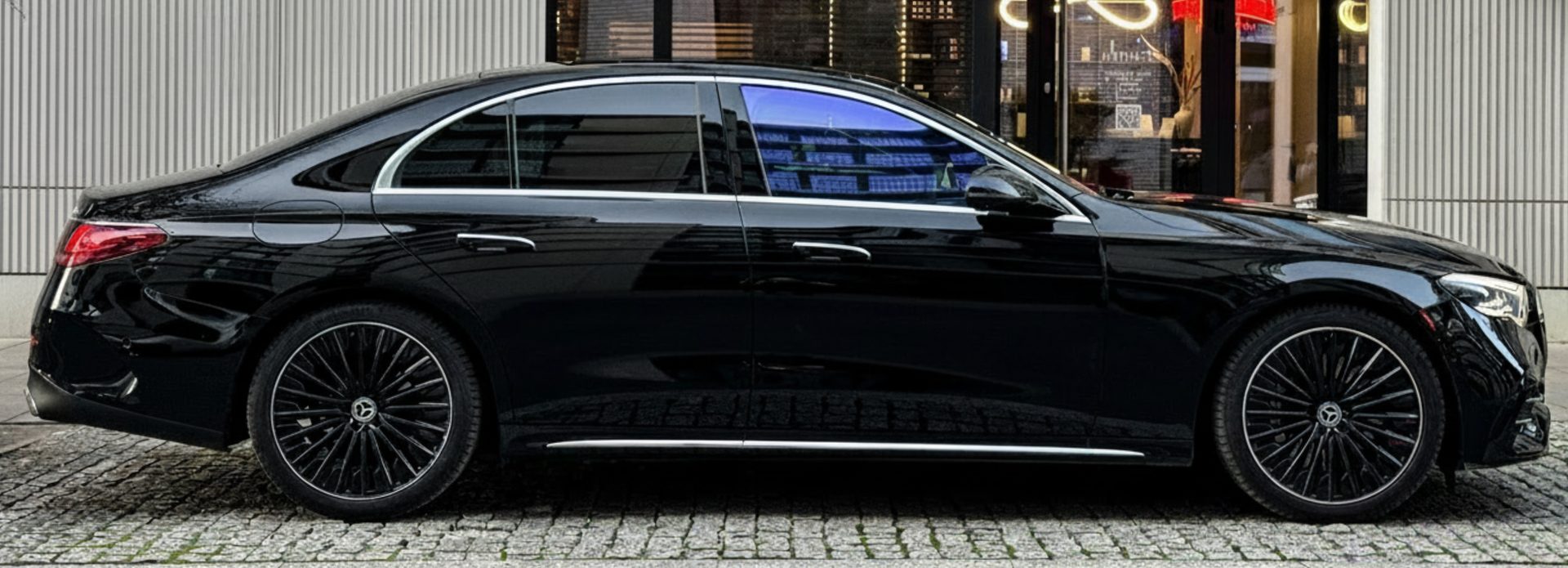 Contact Top Chauffeur - Premium chauffeur service in Kraków
